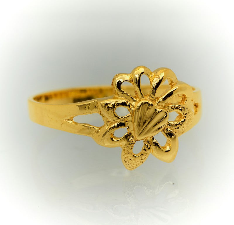 Flower Ring | Gold Floral Ring for Women 1