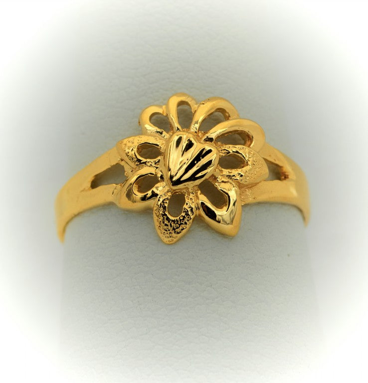 Flower Ring | Gold Floral Ring for Women