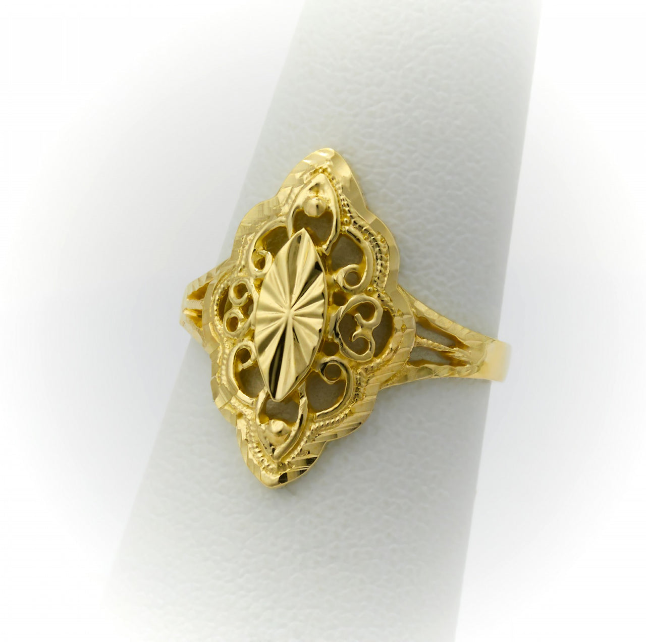 Vintage Gold Filigree Ring for Women 3